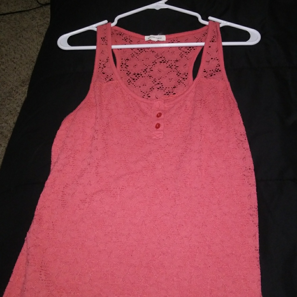 Coral undershirt in size L